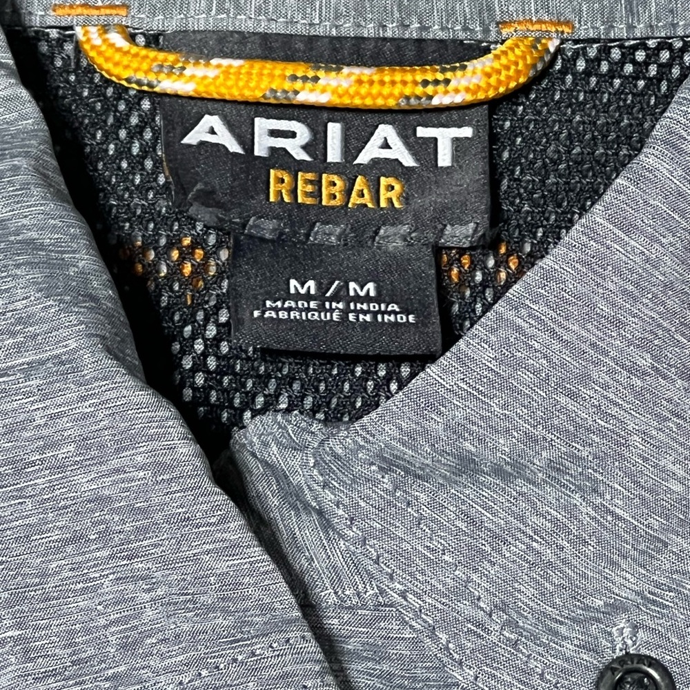 Ariat Rebar light weight Tshirt NWT - Picture 6 of 8